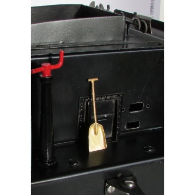 Finescale firing shovel